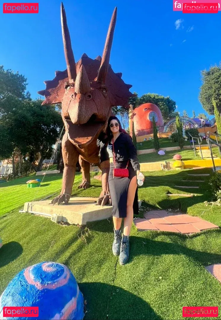 Bayley Onlyfans Photo Gallery 