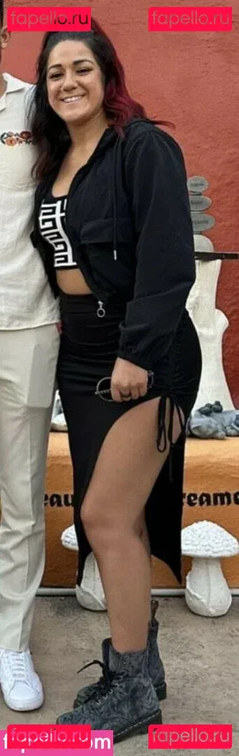 Bayley Onlyfans Photo Gallery 