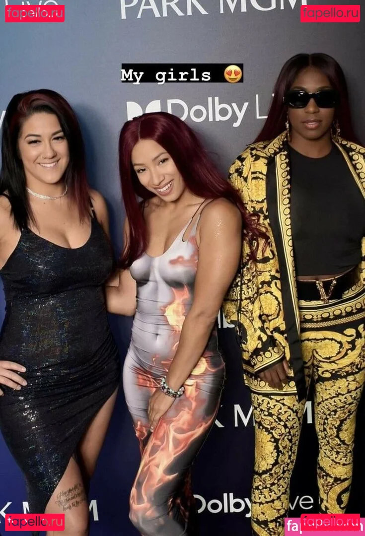 Bayley Onlyfans Photo Gallery 