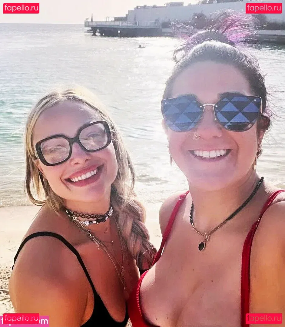 Bayley Onlyfans Photo Gallery 