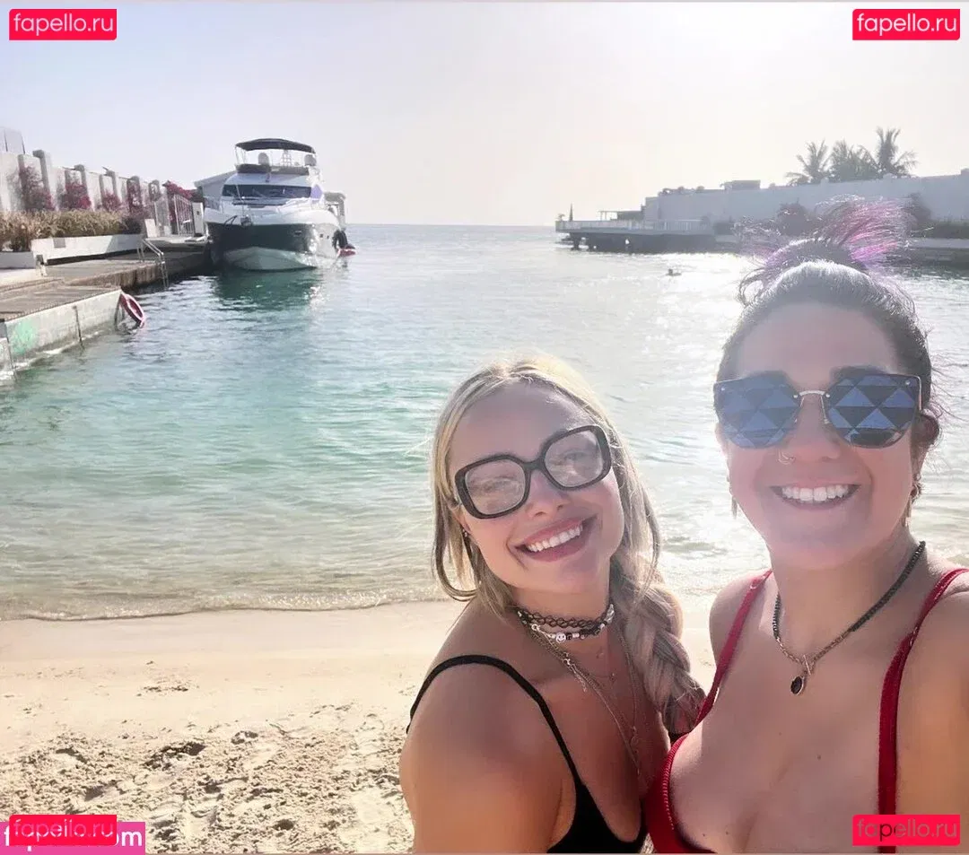 Bayley Onlyfans Photo Gallery 