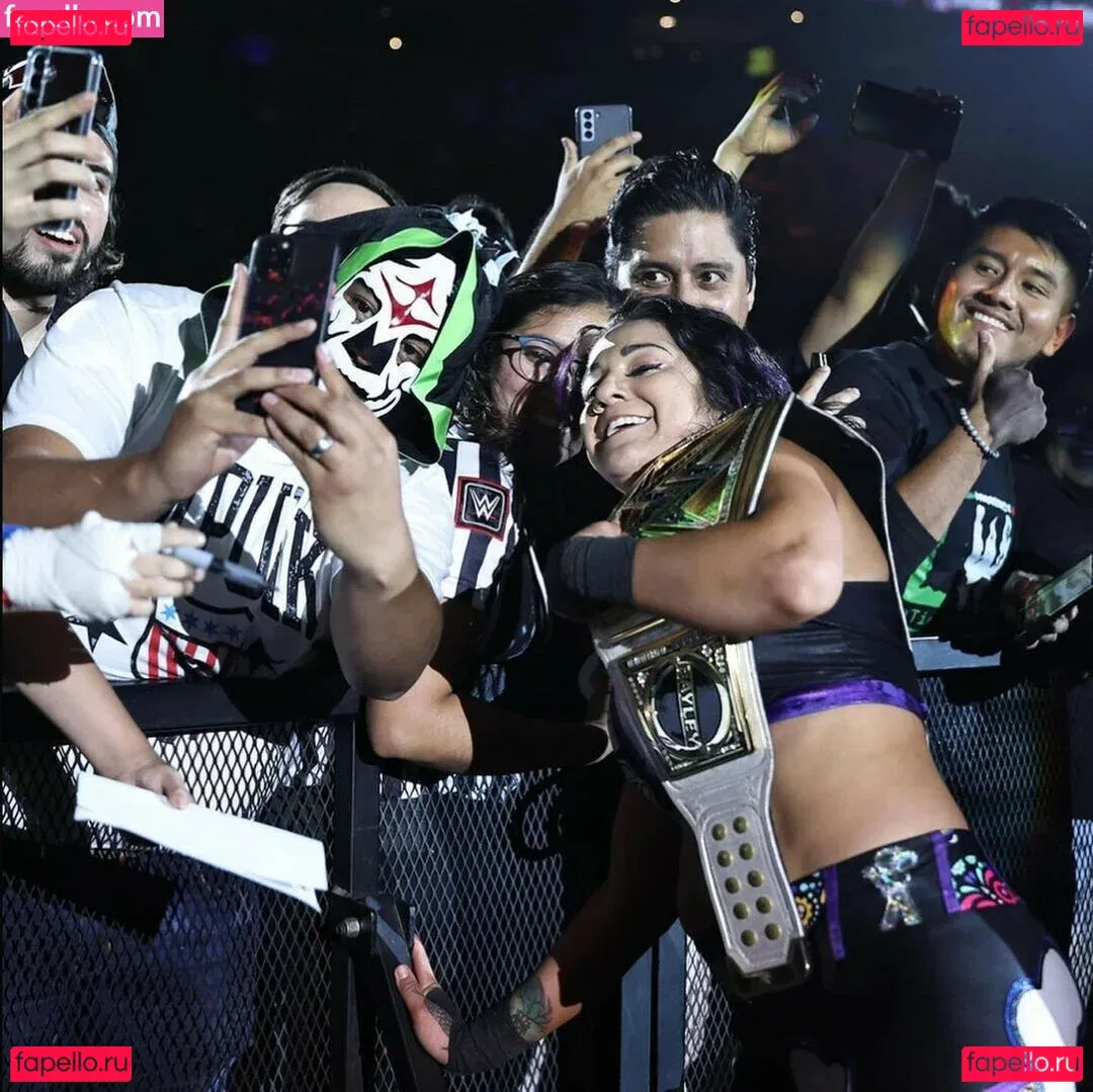 Bayley Onlyfans Photo Gallery 