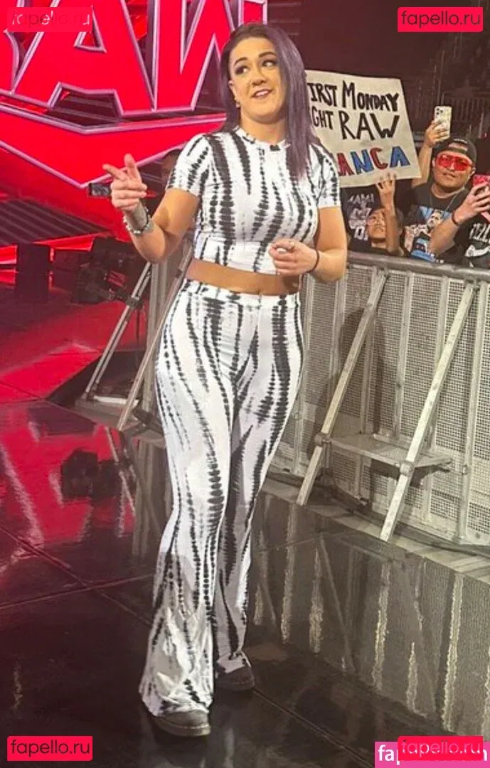 Bayley Onlyfans Photo Gallery 