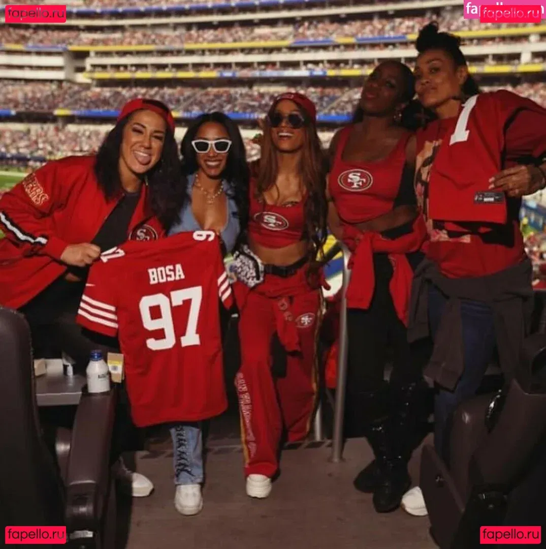 Bayley Onlyfans Photo Gallery 