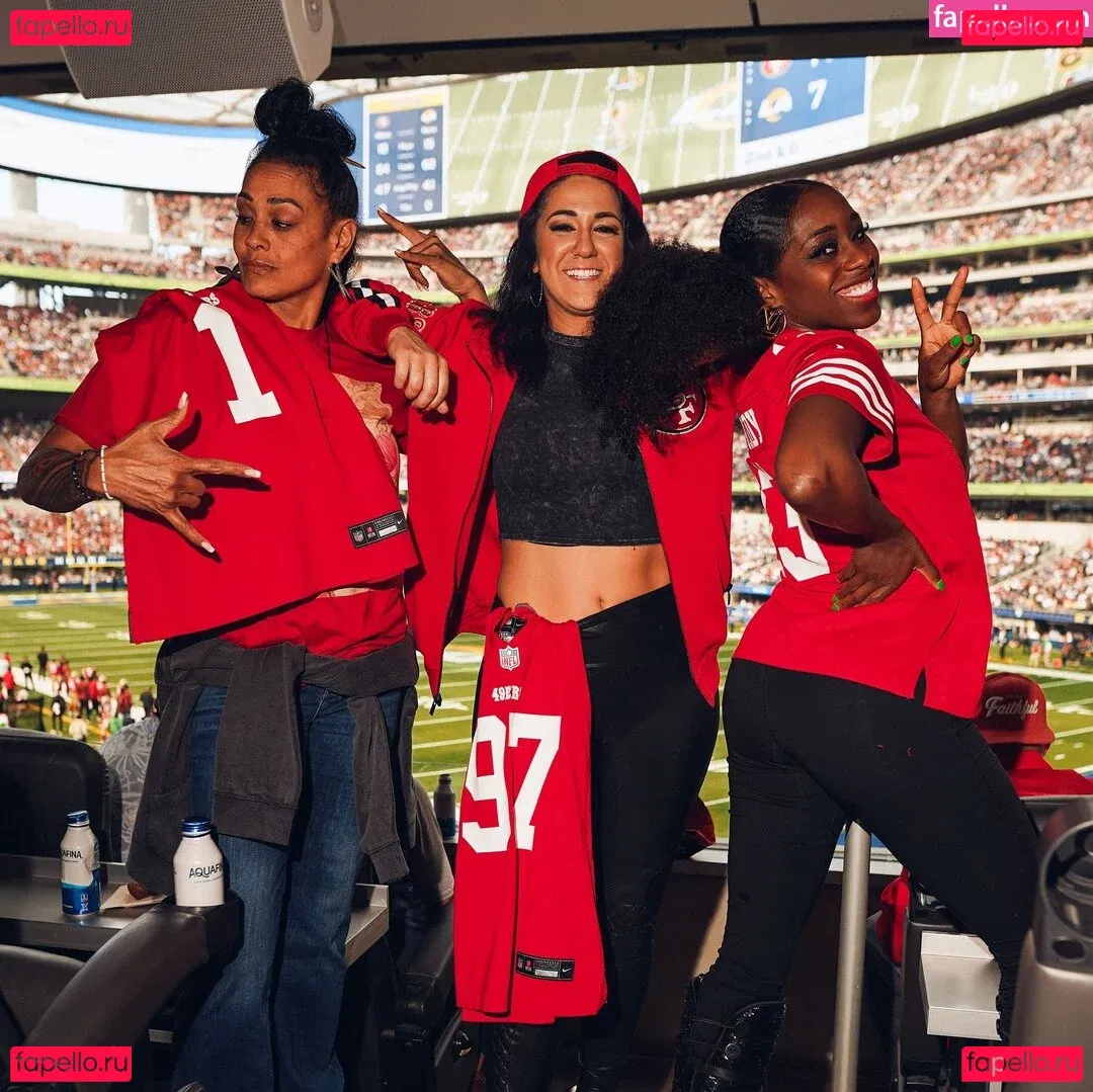 Bayley Onlyfans Photo Gallery 