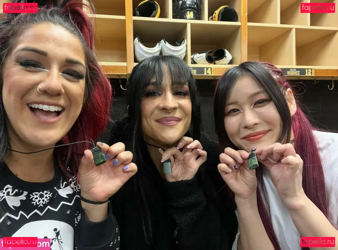 Bayley Onlyfans Photo Gallery 