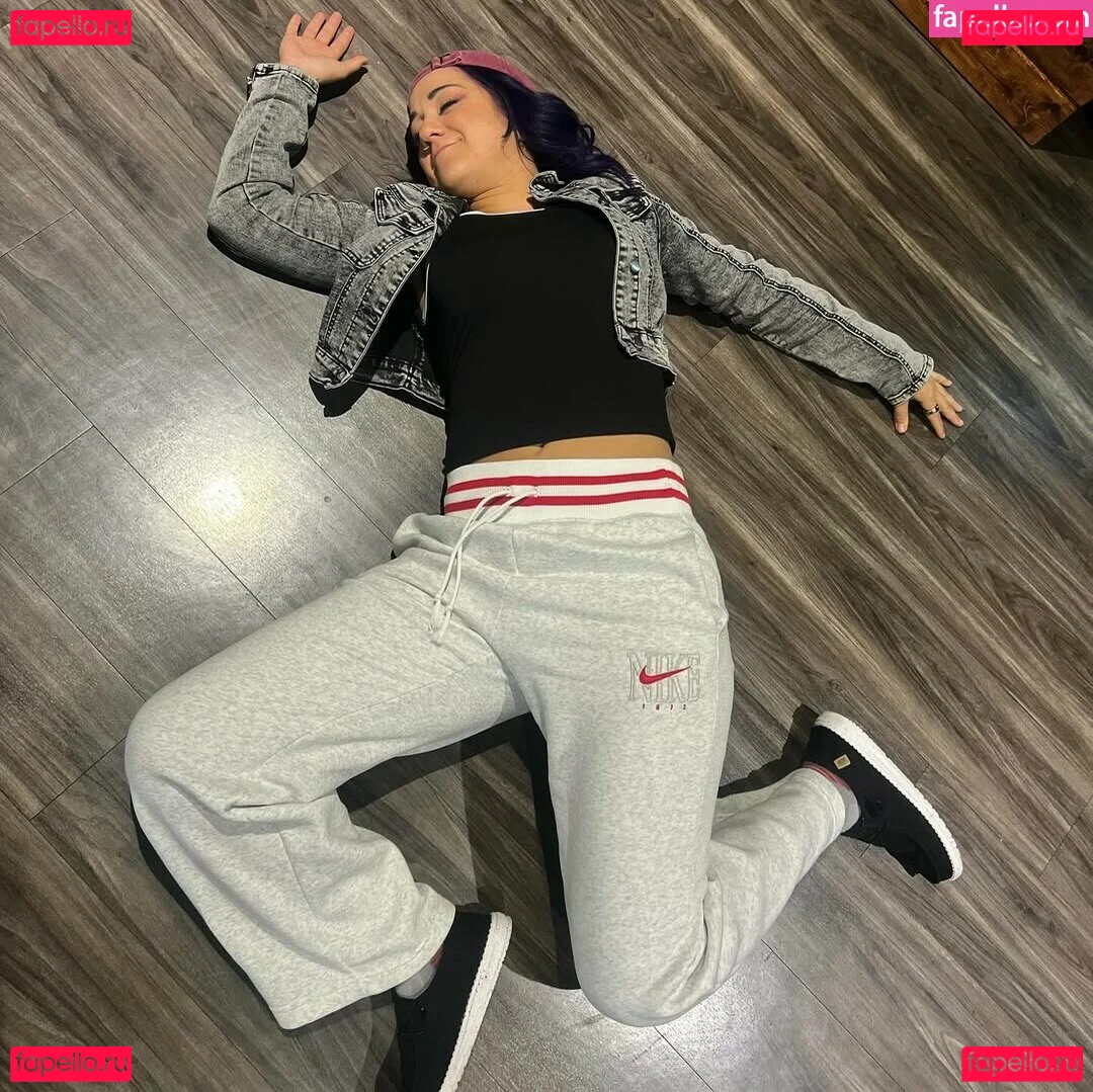 Bayley Onlyfans Photo Gallery 