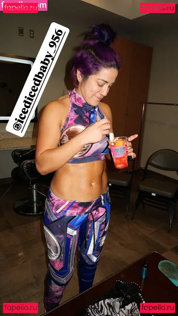 Bayley Onlyfans Photo Gallery 