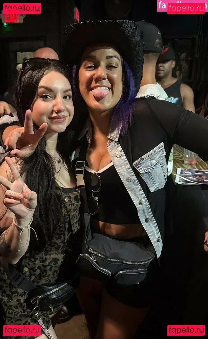 Bayley Onlyfans Photo Gallery 