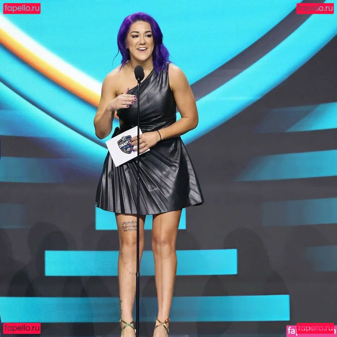 Bayley Onlyfans Photo Gallery 