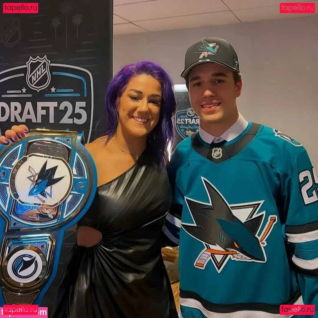 Bayley Onlyfans Photo Gallery 