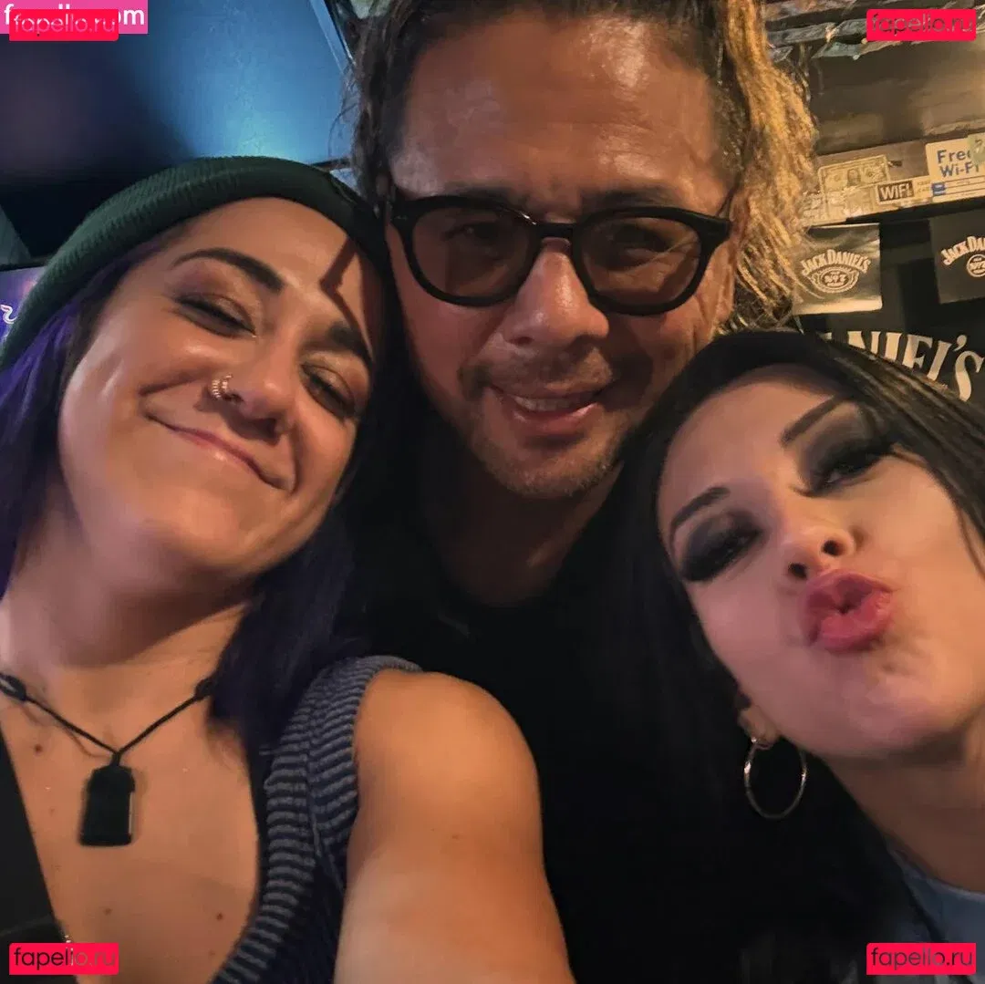 Bayley Onlyfans Photo Gallery 