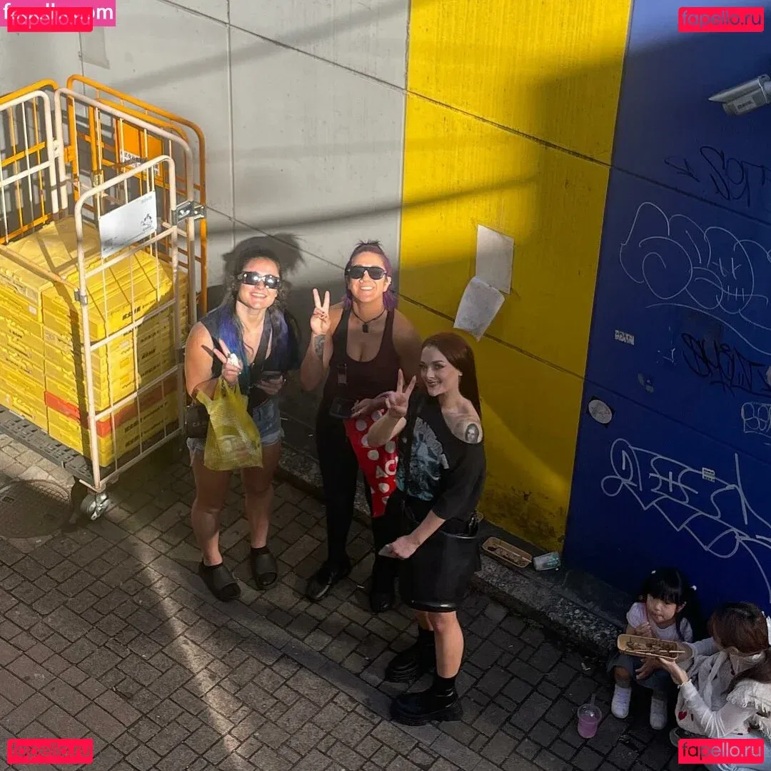 Bayley Onlyfans Photo Gallery 