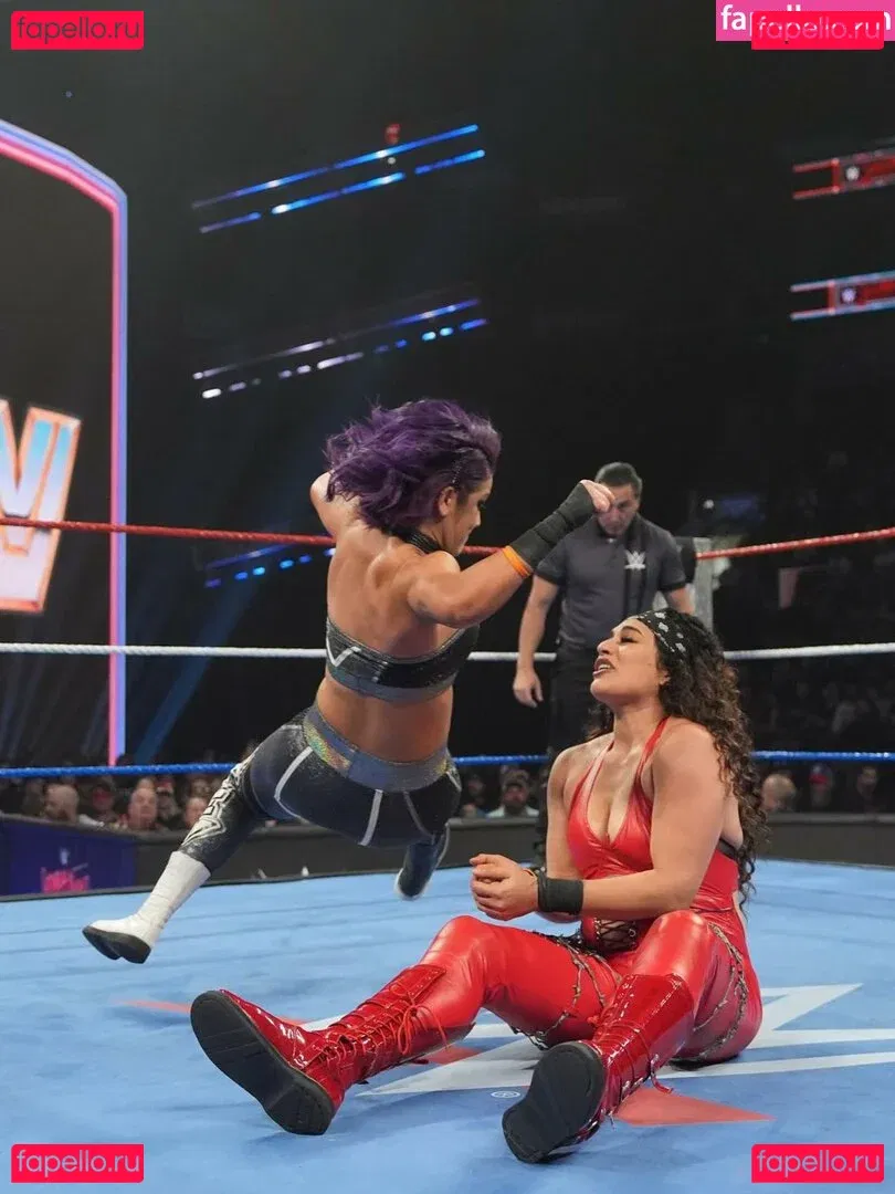 Bayley Onlyfans Photo Gallery 