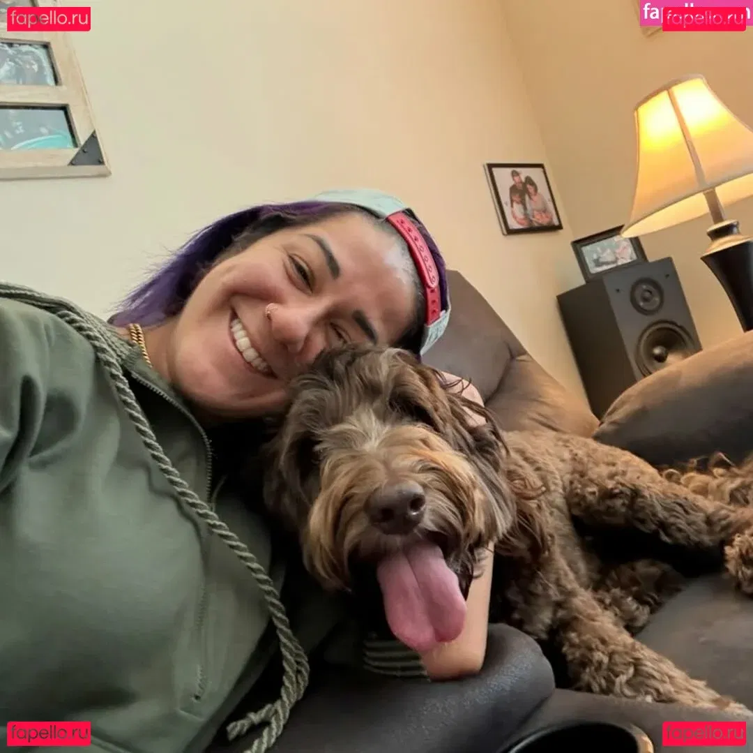 Bayley Onlyfans Photo Gallery 