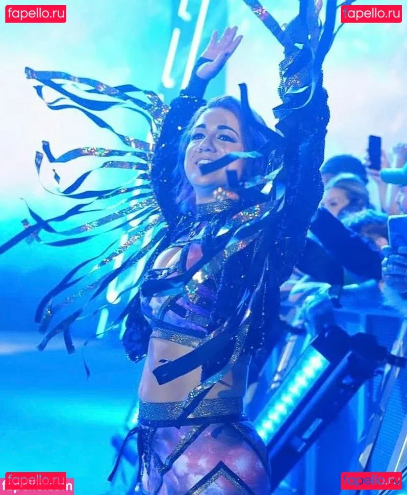 Bayley Onlyfans Photo Gallery 