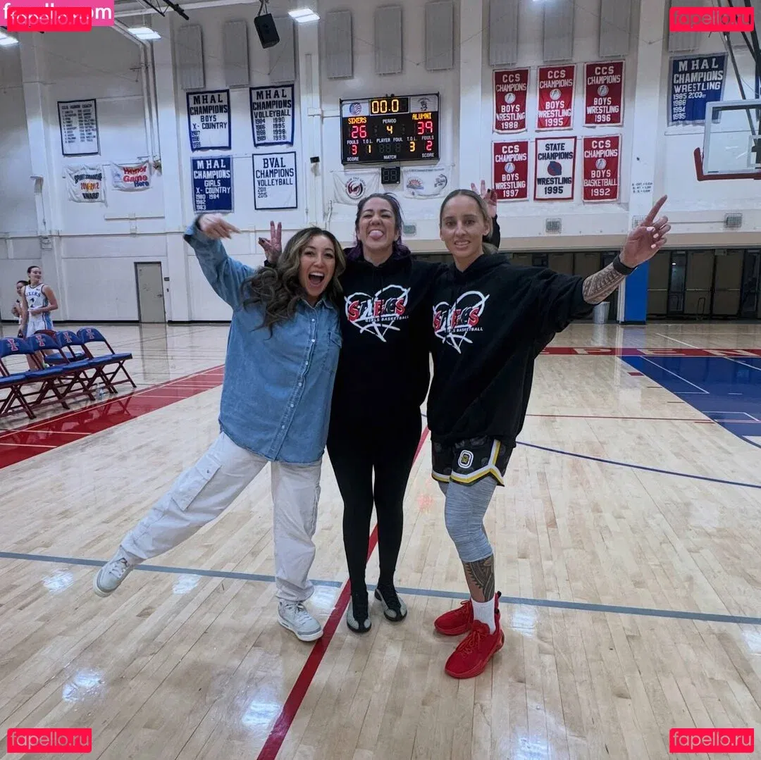 Bayley Onlyfans Photo Gallery 