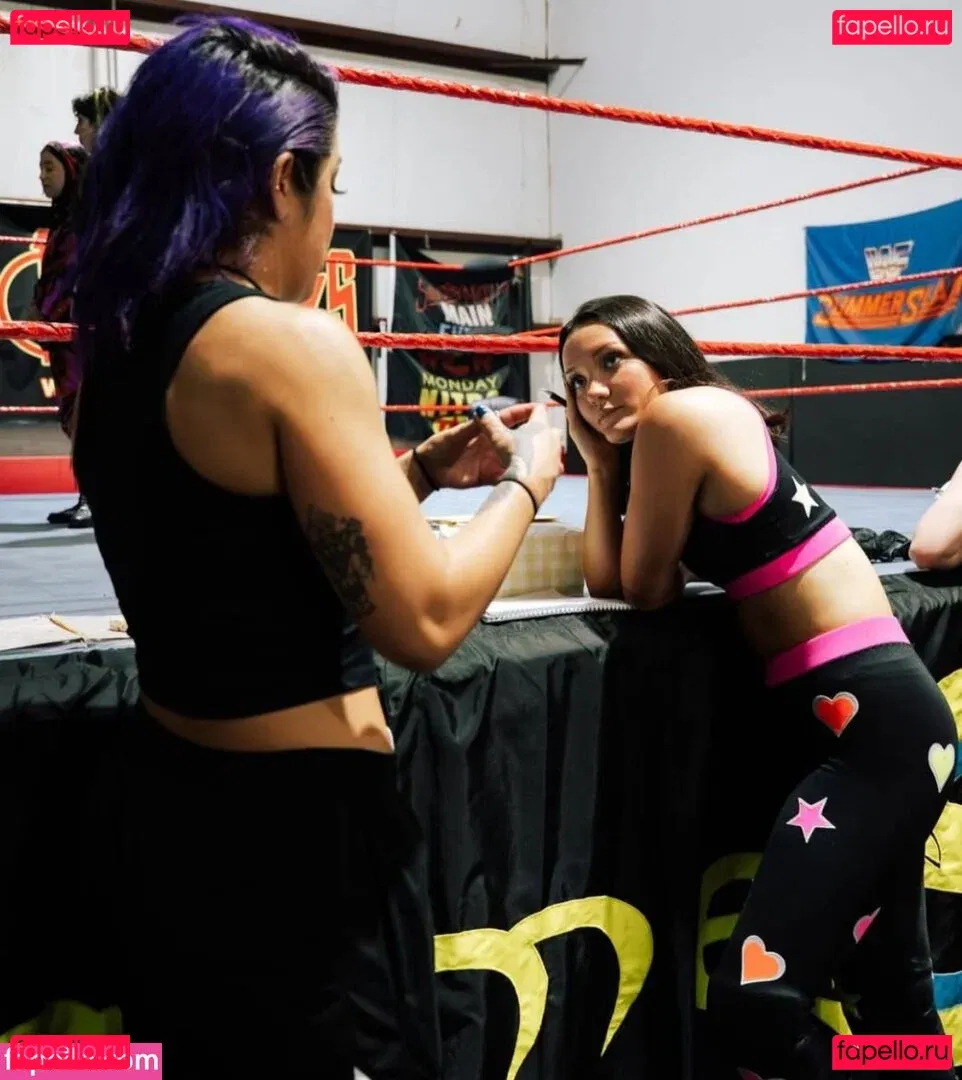 Bayley Onlyfans Photo Gallery 