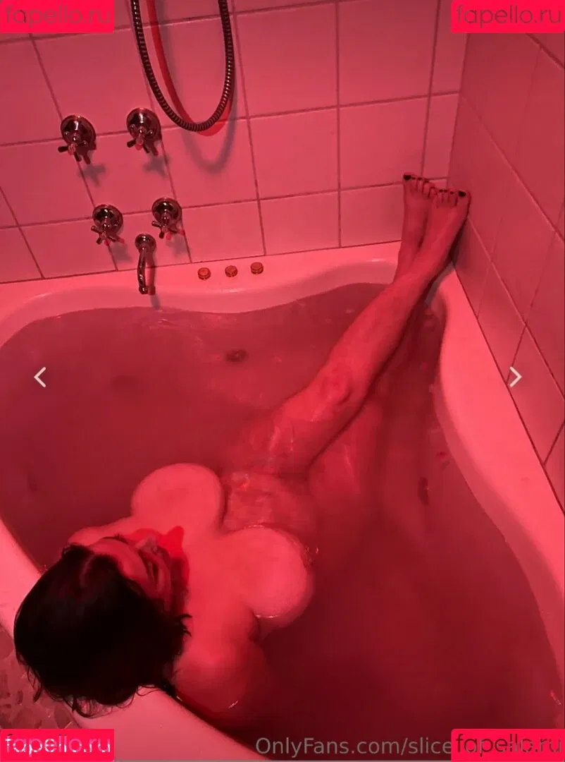 Bel Larcombe Onlyfans Photo Gallery 