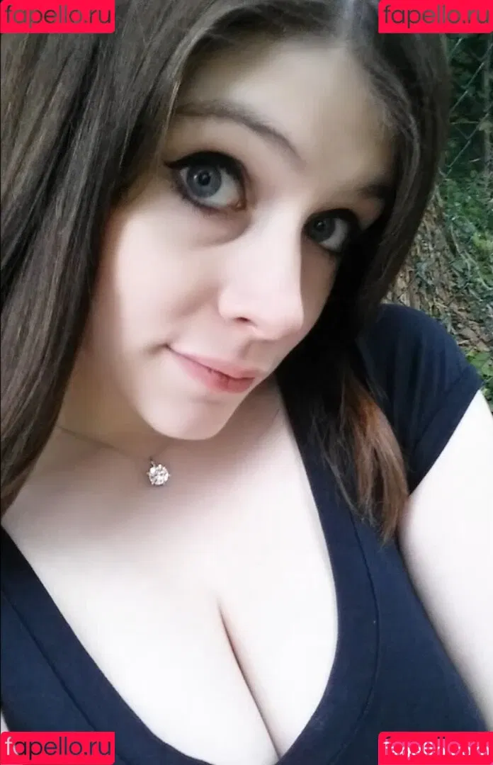 Dont Trust The Rabbit Onlyfans Photo Gallery 