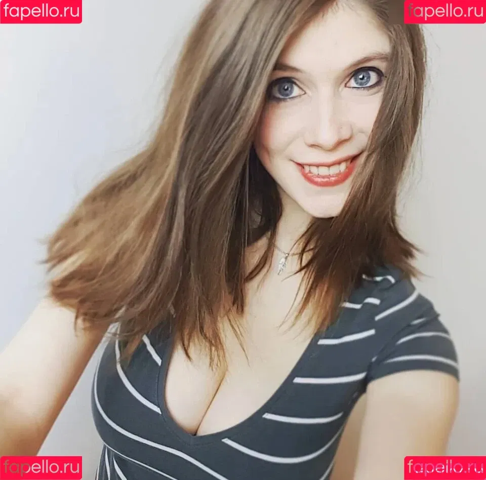 Dont Trust The Rabbit Onlyfans Photo Gallery 