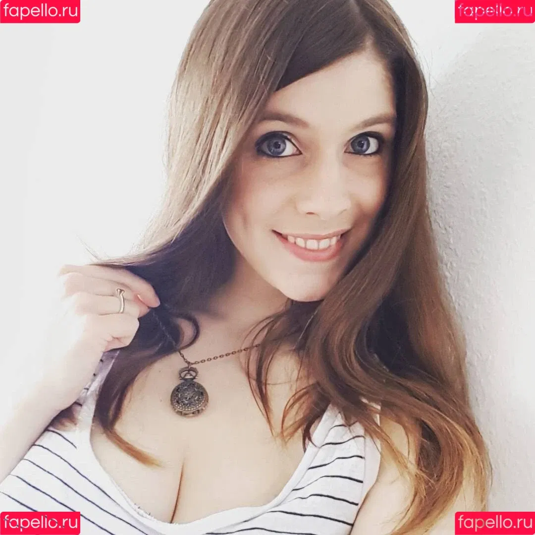 Dont Trust The Rabbit Onlyfans Photo Gallery 