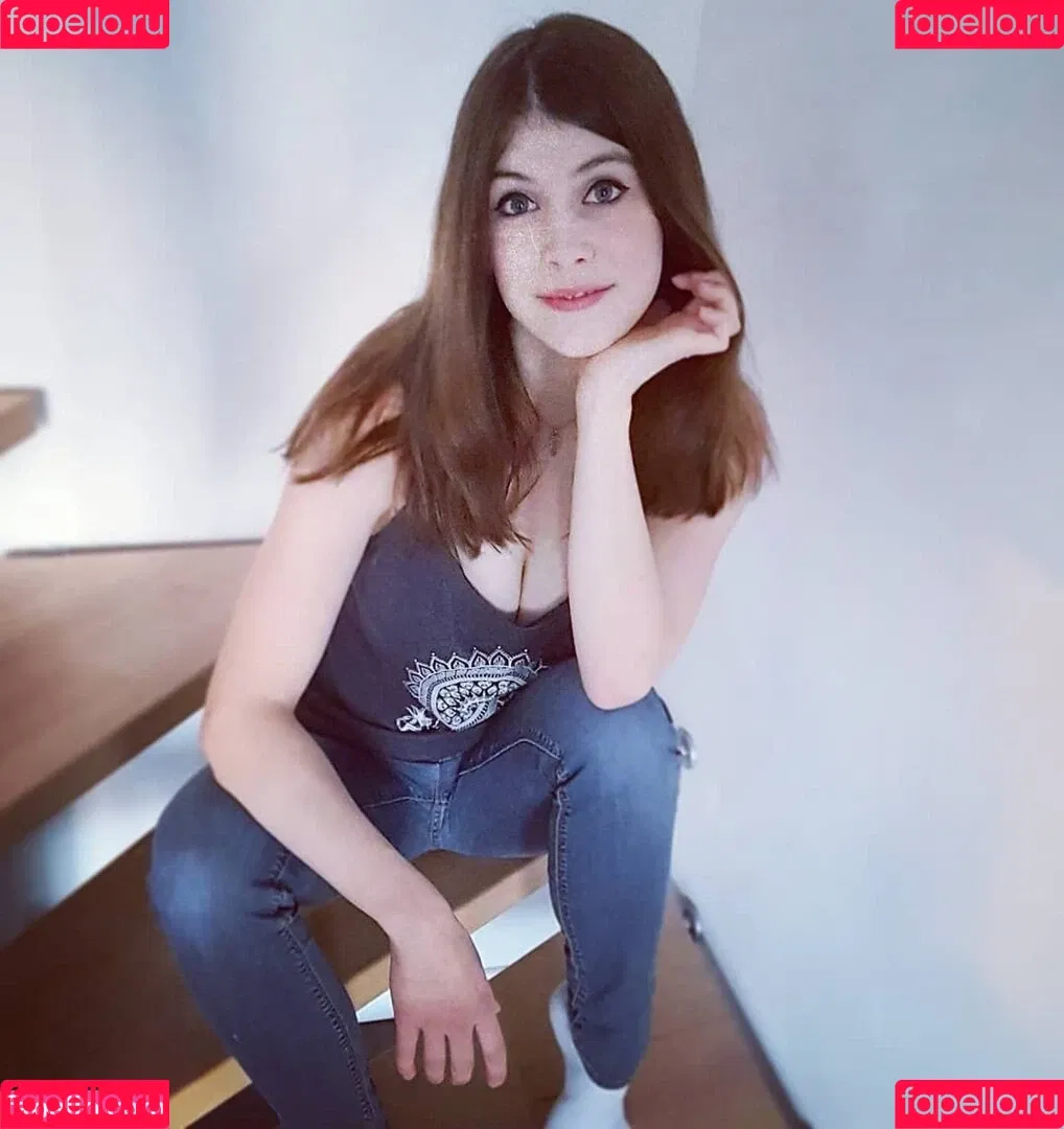Dont Trust The Rabbit Onlyfans Photo Gallery 