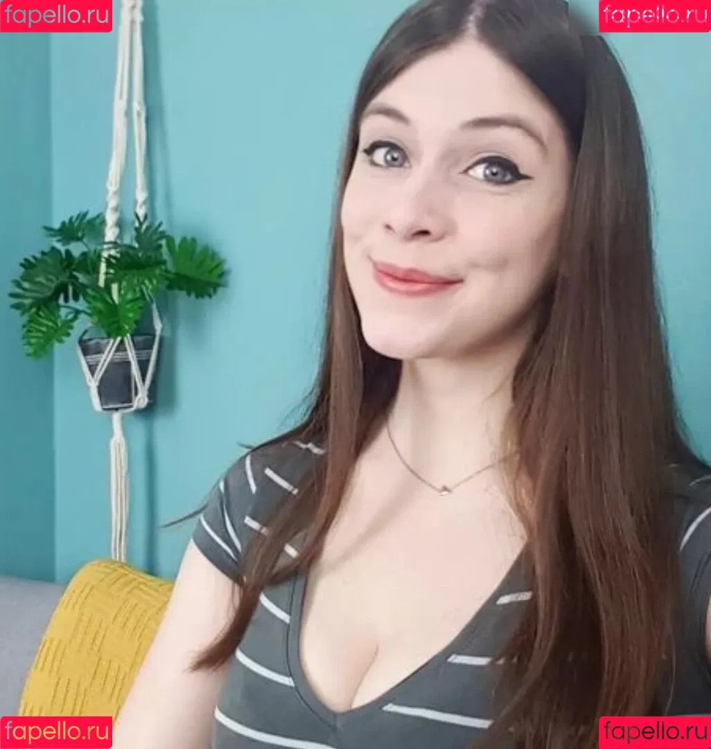 Dont Trust The Rabbit Onlyfans Photo Gallery 
