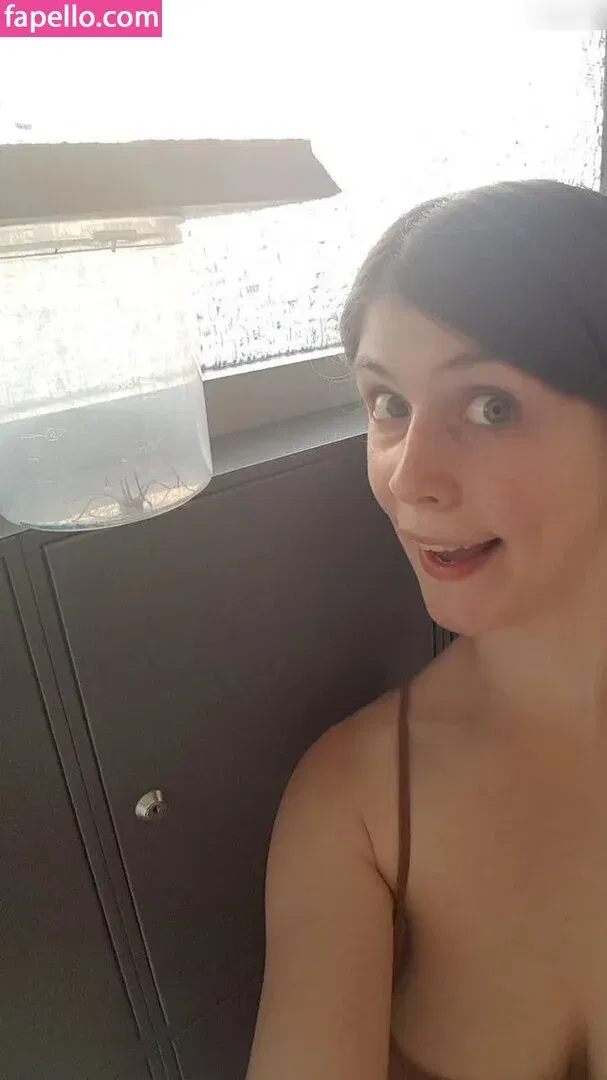 Dont Trust The Rabbit Onlyfans Photo Gallery 