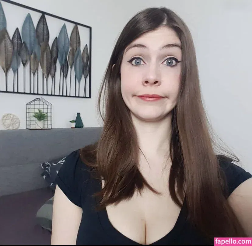 Dont Trust The Rabbit Onlyfans Photo Gallery 