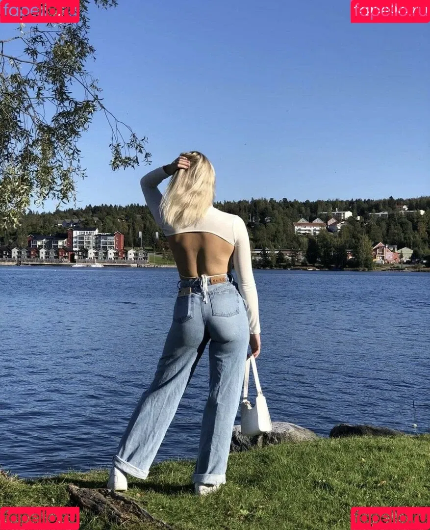 Arielle Burström Onlyfans Photo Gallery 