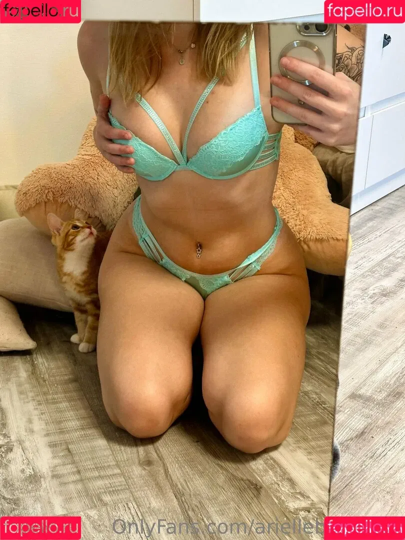 Arielle Burström Onlyfans Photo Gallery 