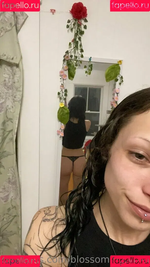 blossoming.vixen Onlyfans Photo Gallery 