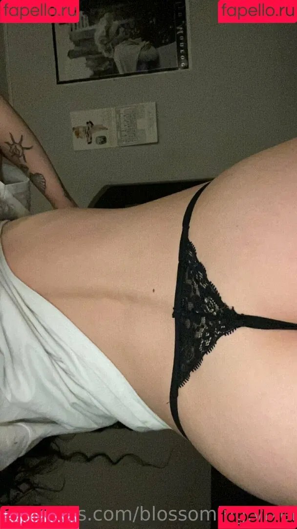 blossoming.vixen Onlyfans Photo Gallery 