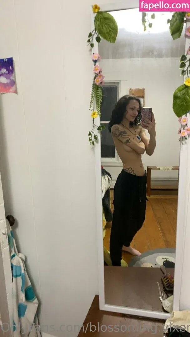 blossoming.vixen Onlyfans Photo Gallery 
