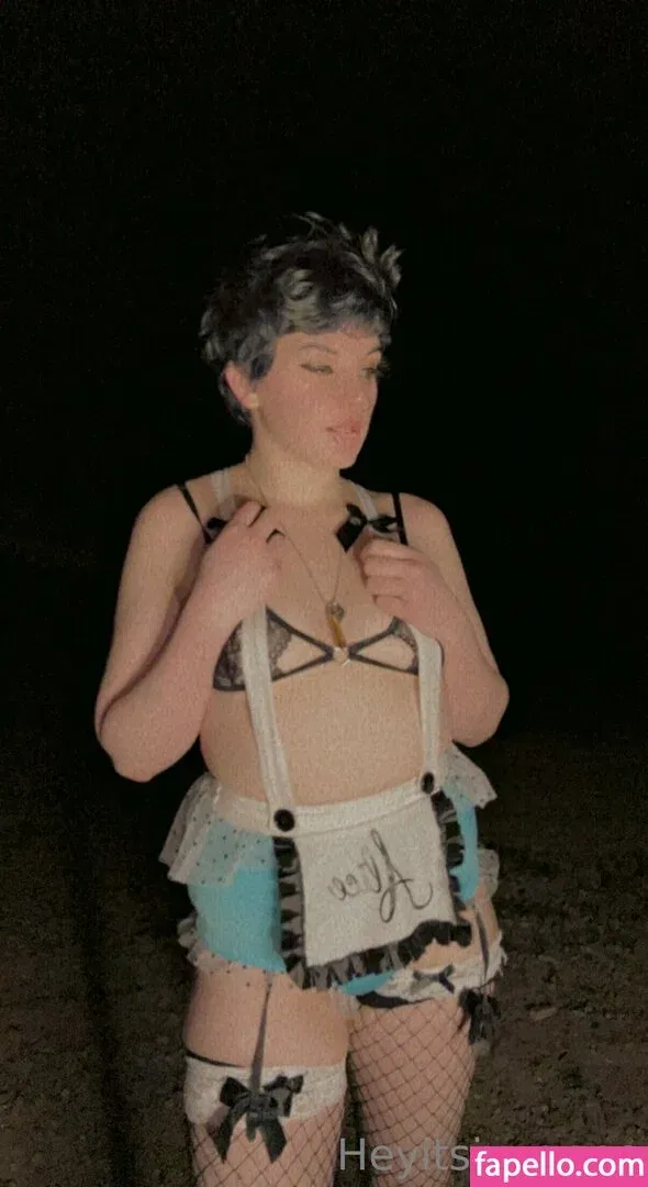 heyitsivyanne Onlyfans Photo Gallery 