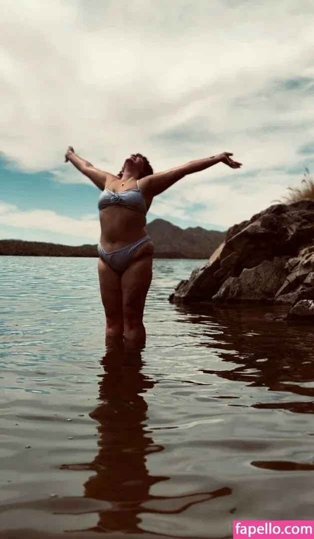 heyitsivyanne Onlyfans Photo Gallery 