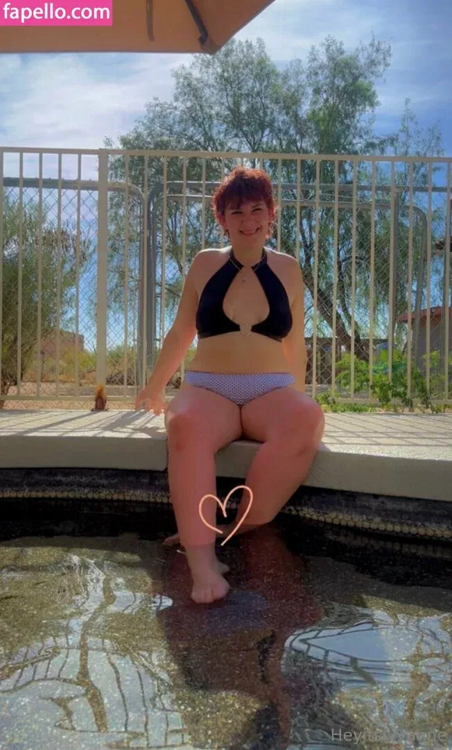 heyitsivyanne Onlyfans Photo Gallery 