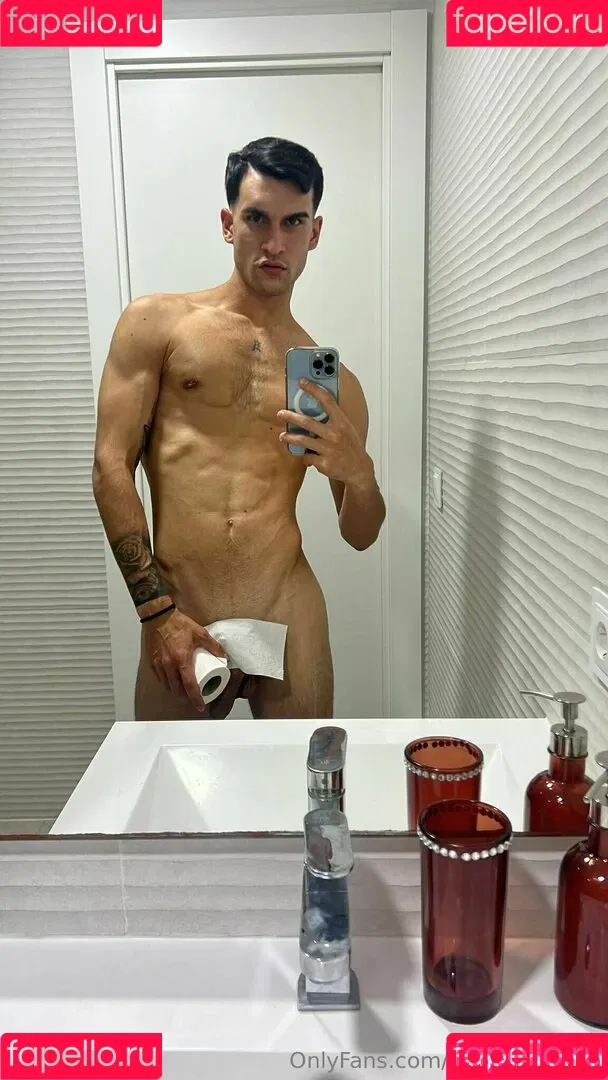 thonygreyfree Onlyfans Photo Gallery 