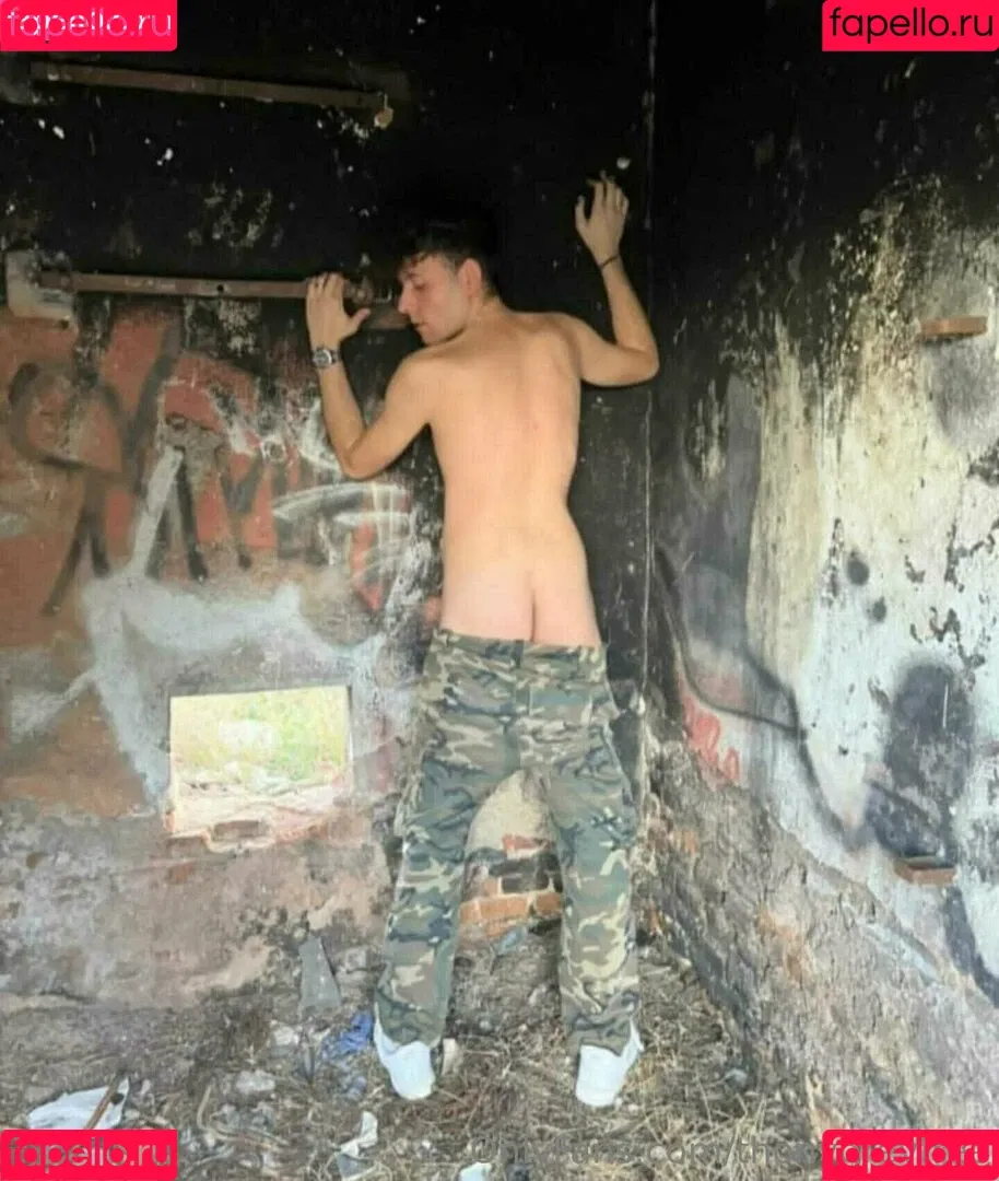 thonygreyfree Onlyfans Photo Gallery 