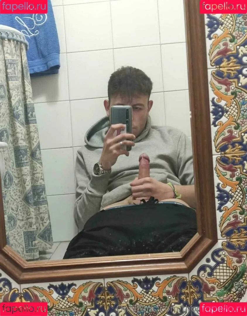 thonygreyfree Onlyfans Photo Gallery 