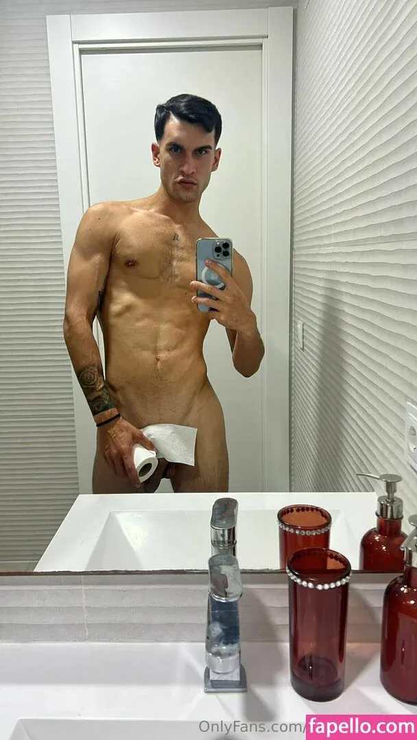 thonygreyfree Onlyfans Photo Gallery 