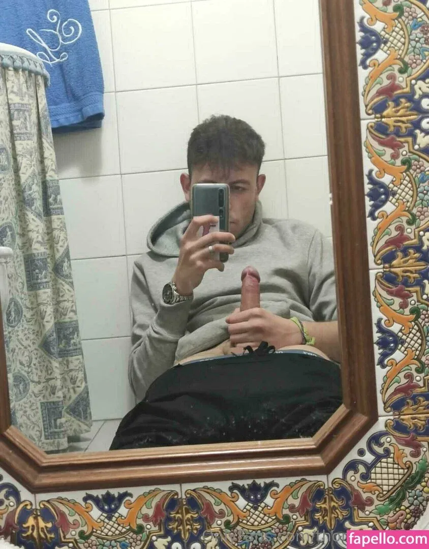 thonygreyfree Onlyfans Photo Gallery 