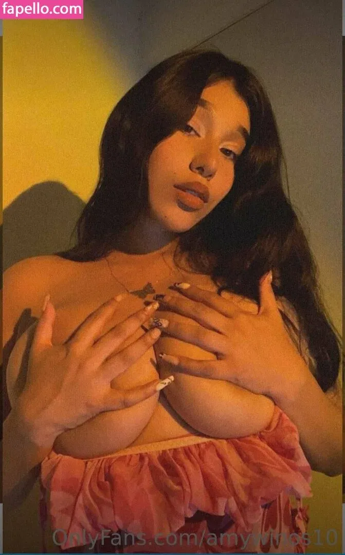 amywinos Onlyfans Photo Gallery 