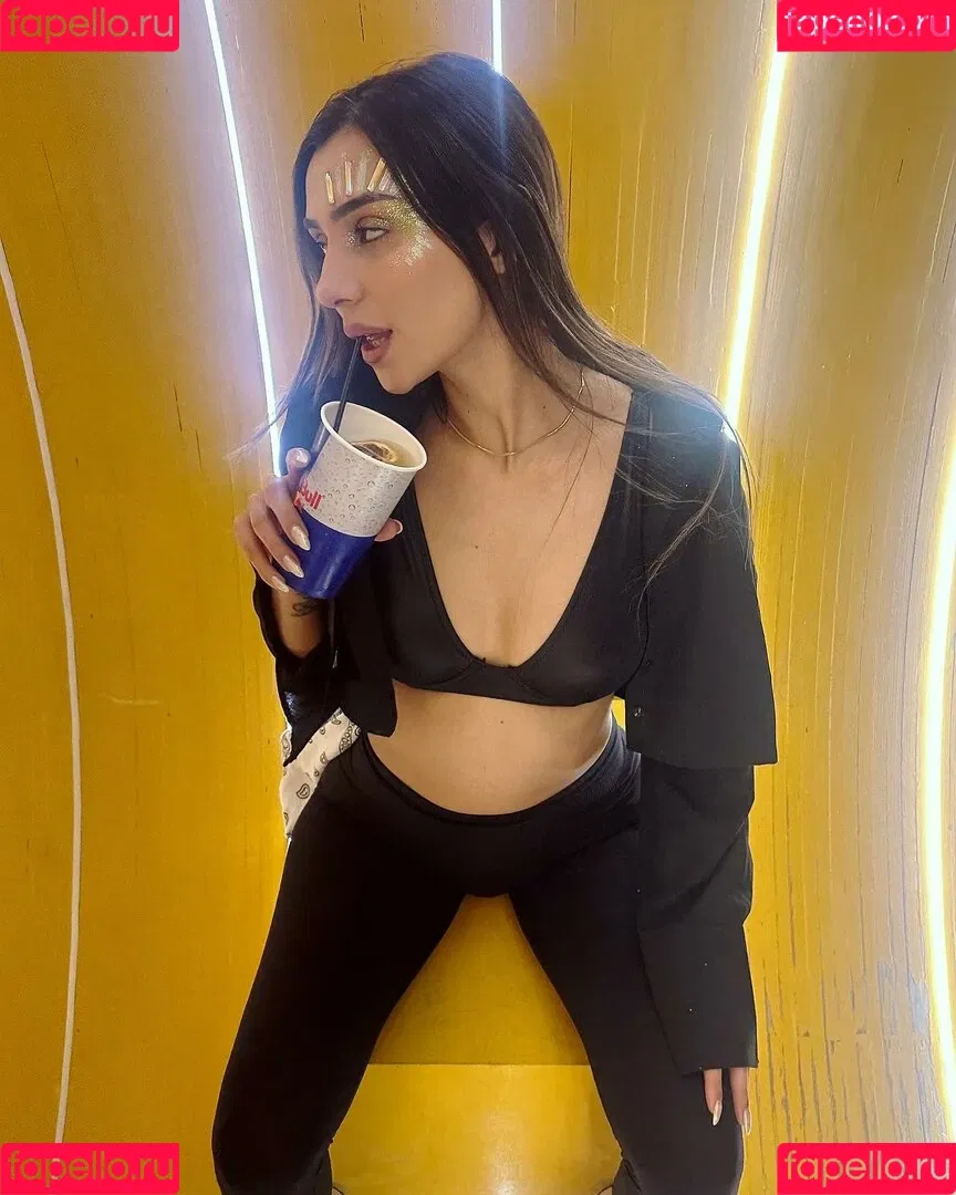 Kübra Miranda Çamlıbel Onlyfans Photo Gallery 