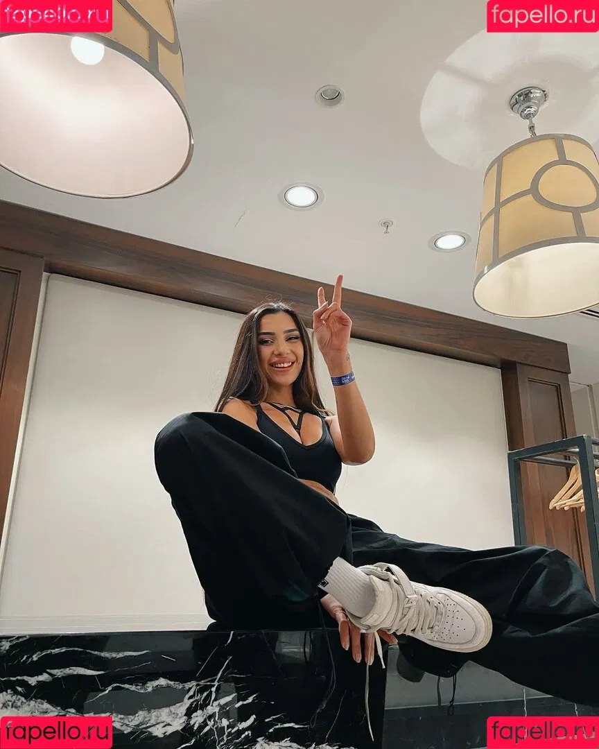 Kübra Miranda Çamlıbel Onlyfans Photo Gallery 