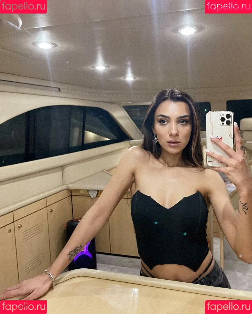 Kübra Miranda Çamlıbel Onlyfans Photo Gallery 