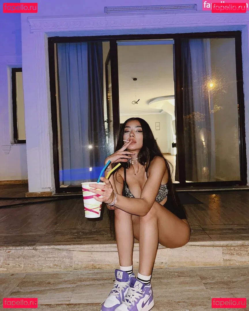 Kübra Miranda Çamlıbel Onlyfans Photo Gallery 