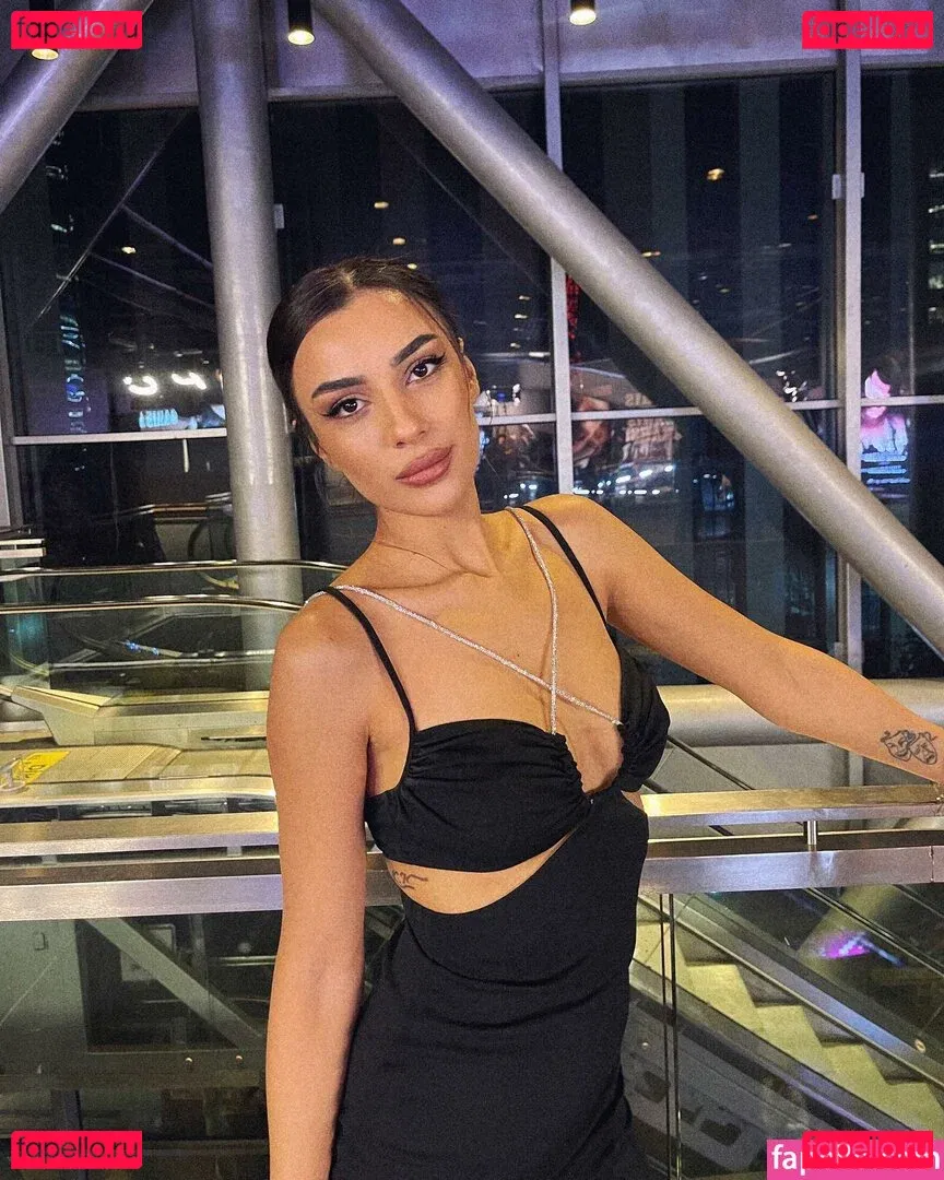 Kübra Miranda Çamlıbel Onlyfans Photo Gallery 