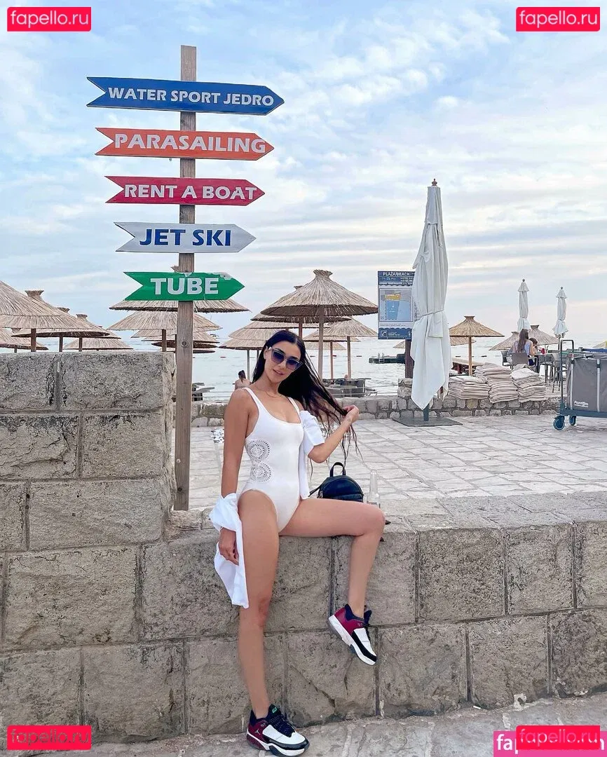 Kübra Miranda Çamlıbel Onlyfans Photo Gallery 